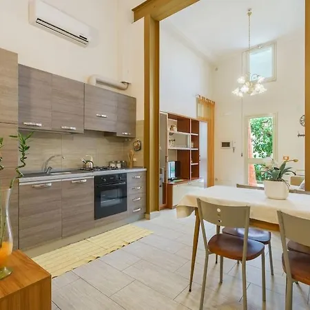 Apartamento Bilocale In Giardino Casa Santa (Trapani)