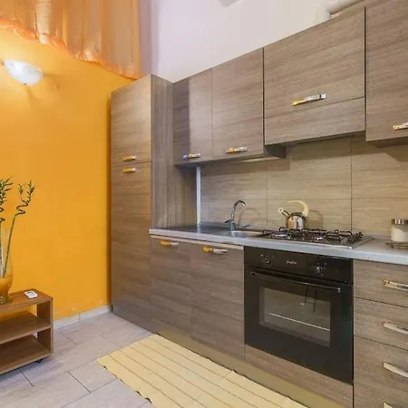 Apartamento Bilocale In Giardino *