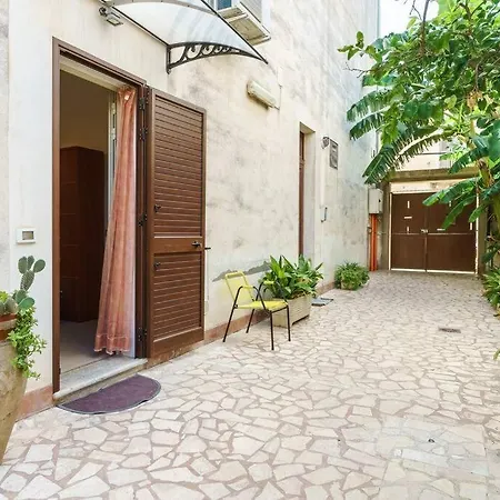 Apartamento Bilocale In Giardino *
